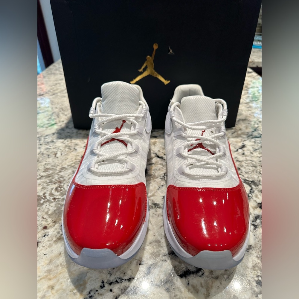 Air Jordan 11 CMFT Low White and Red